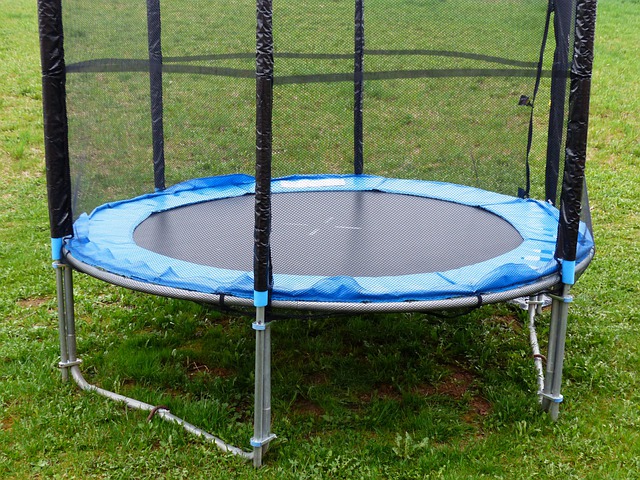 Zahrajeme si na trampolíně